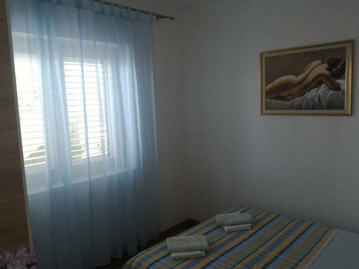 Apartment For 6 In Makarska Centar Dış mekan fotoğraf